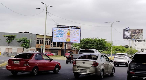 Pantalla LED en Av. Malecón, Av. la Cultura, Manta