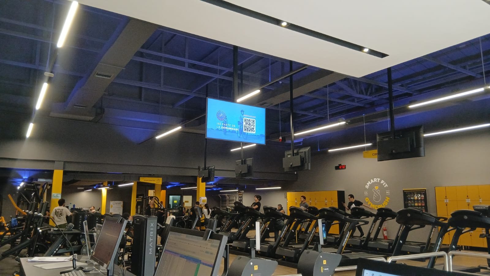 Pantalla LED en Circuito Smart Fit (3)