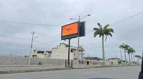Pantalla LED vía a Puerto Bolívar, Machala