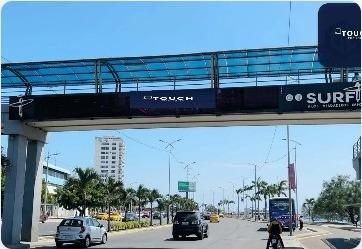 Pantalla LED en Espigón, Av. Malecón, Manta