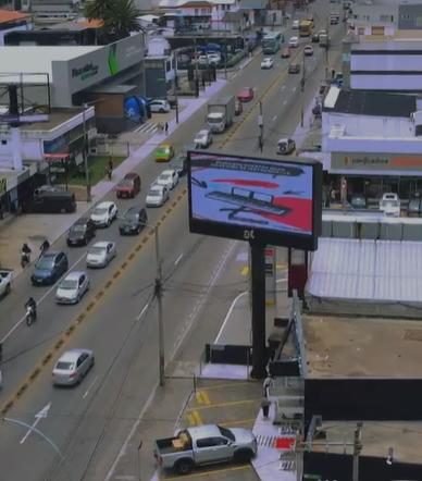 Pantalla LED en ingreso al Valle de los Chillos