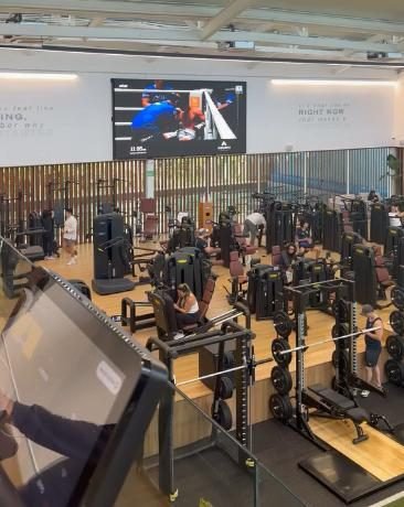Pantalla LED en Ecus Fitness Cumbayá (3)